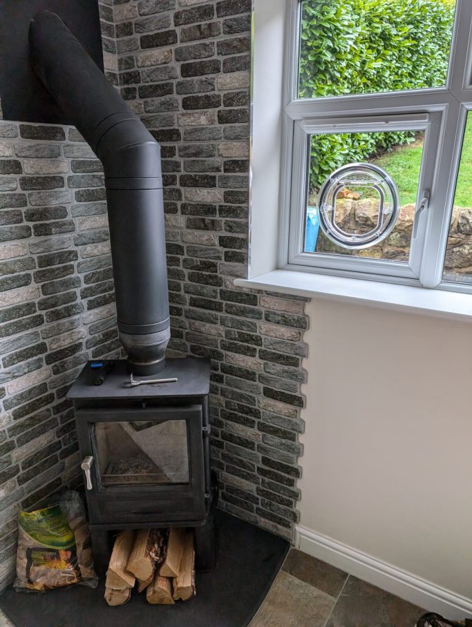 Clear Manual Cat Flap into Window Clear Manual Cat Flap into Window